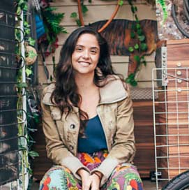 Thais Albuquerque